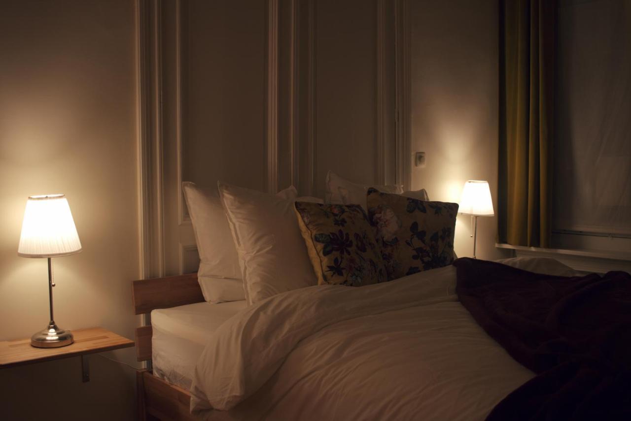Quiet Apartment In Antwerp Near Parc - B&B Intermezzo - Business & Leisure Ruang foto