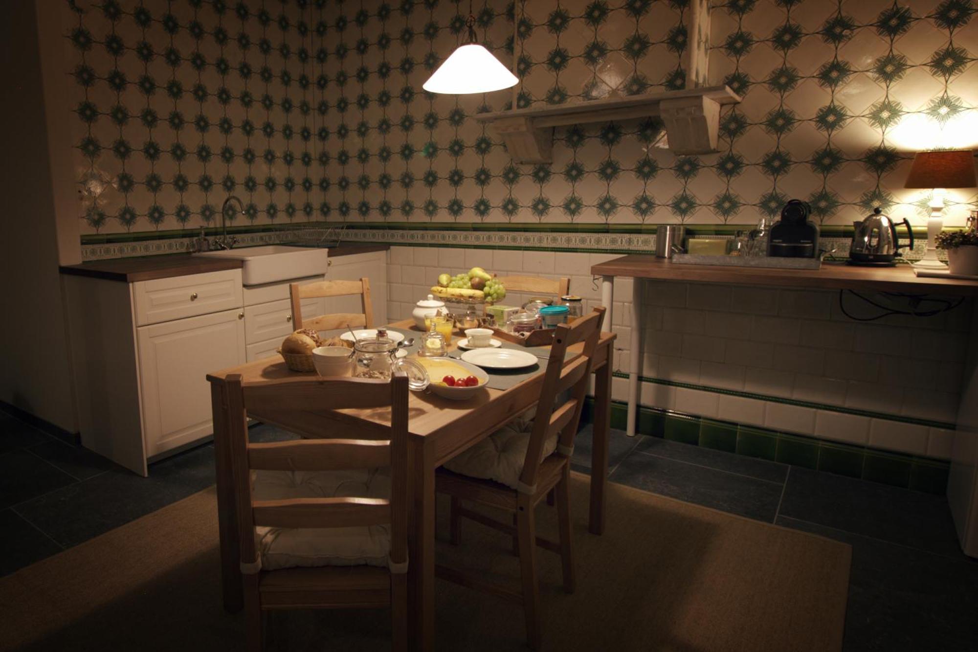 Quiet Apartment In Antwerp Near Parc - B&B Intermezzo - Business & Leisure Ruang foto